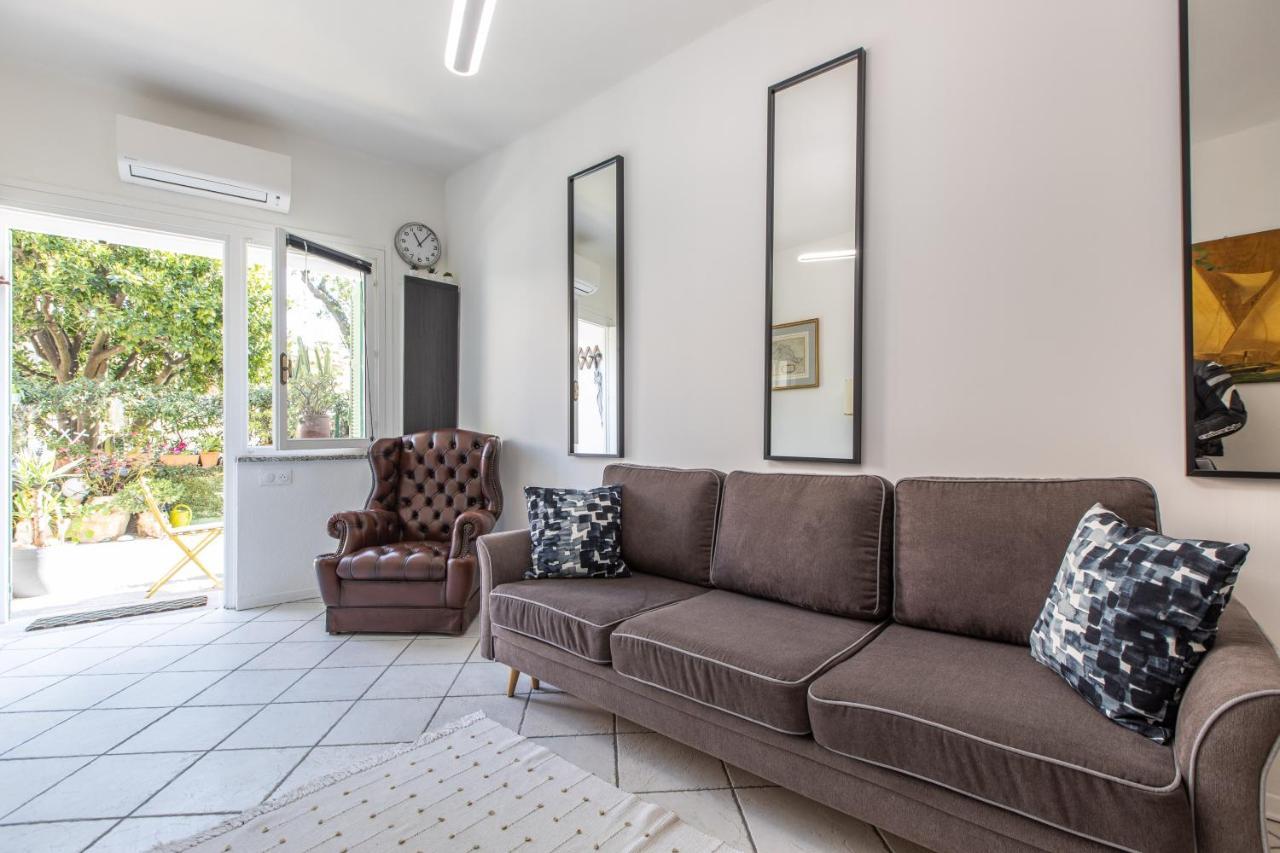 Ferienwohnung ,,La Chaumiere D'Azur” Roquebrune-Cap-Martin Exterior foto