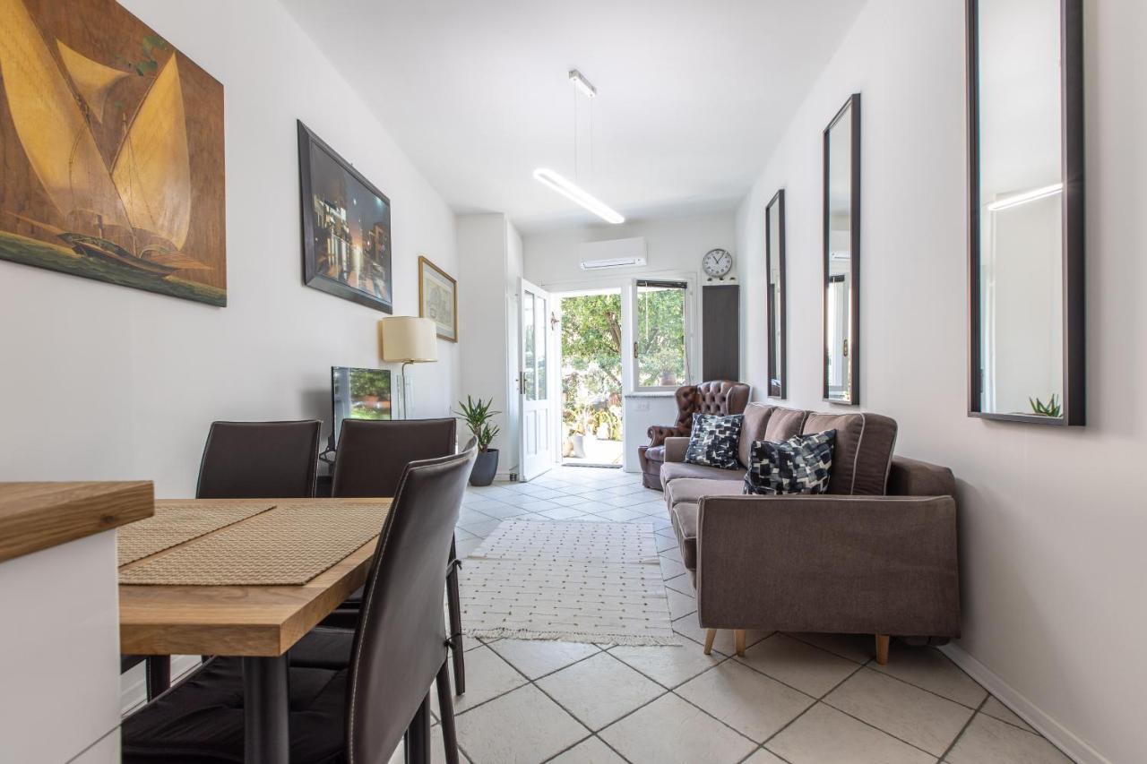 Ferienwohnung ,,La Chaumiere D'Azur” Roquebrune-Cap-Martin Exterior foto